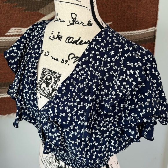 Faithfull the Brand Icon Top in Navy Pin Up Bow Print - Picture 7 of 12